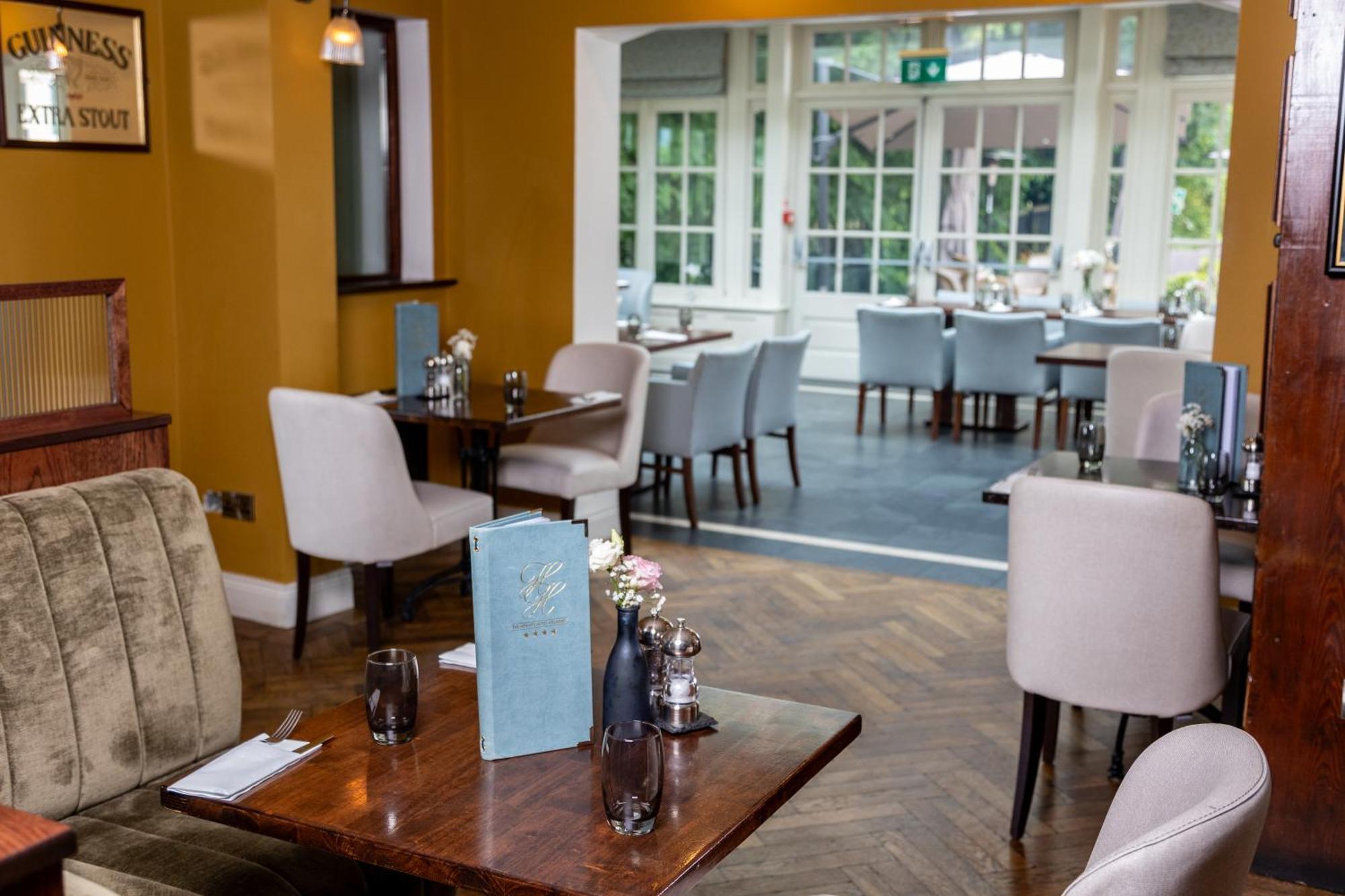 Killarney Heights Hotel Eksteriør billede